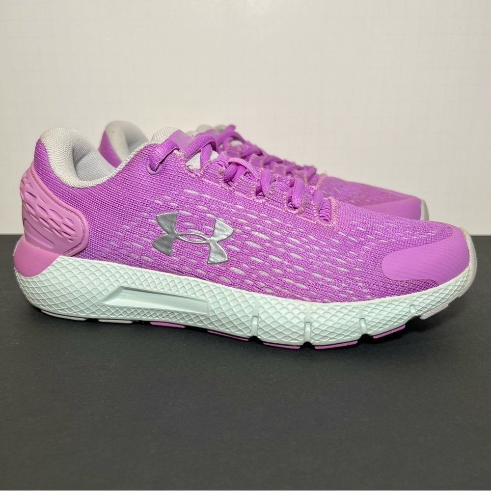 Girls UNDER ARMOUR GS Charged Rogue 2 Purple Running Shoes / Size 5.5Y